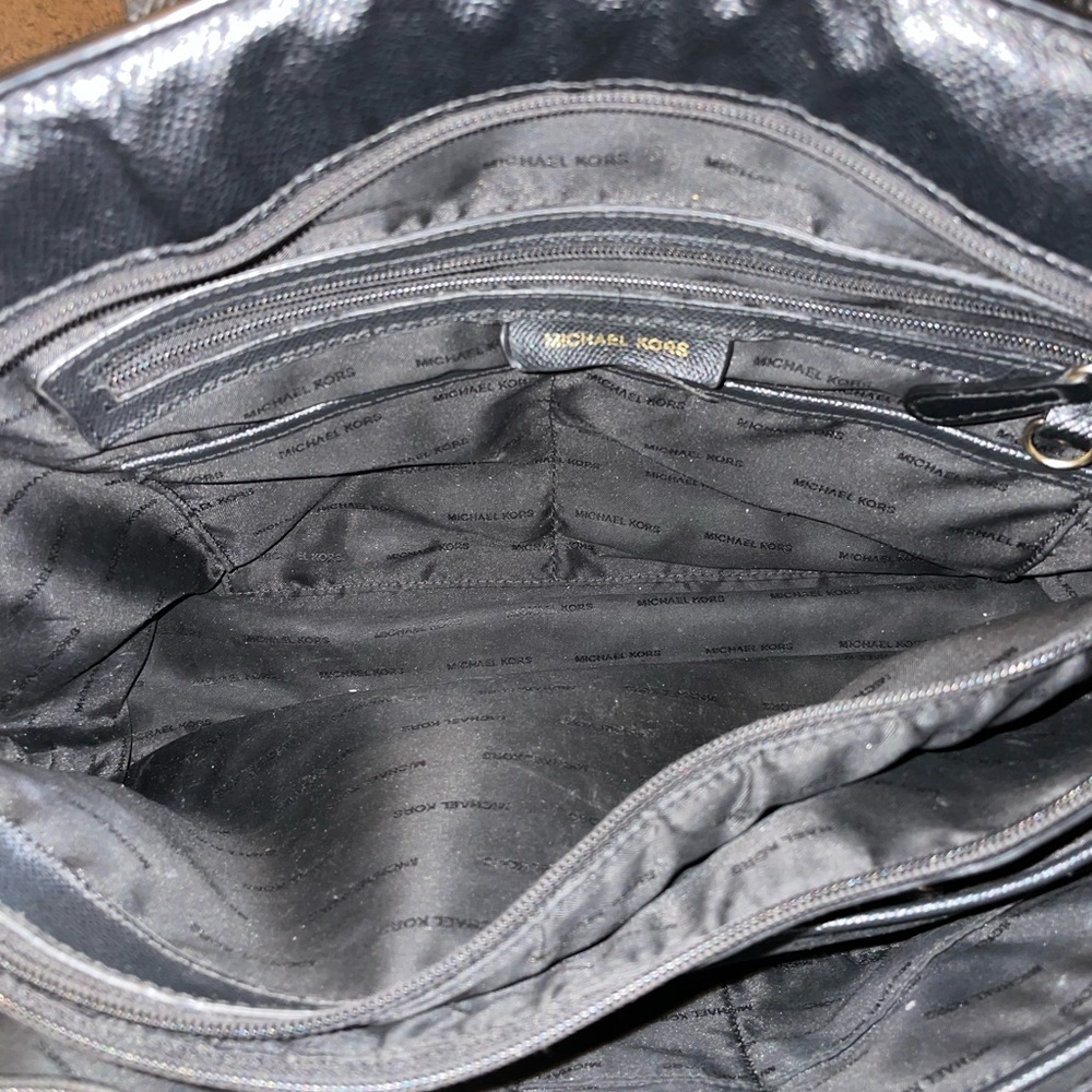 Purse - Picture 4 of 4